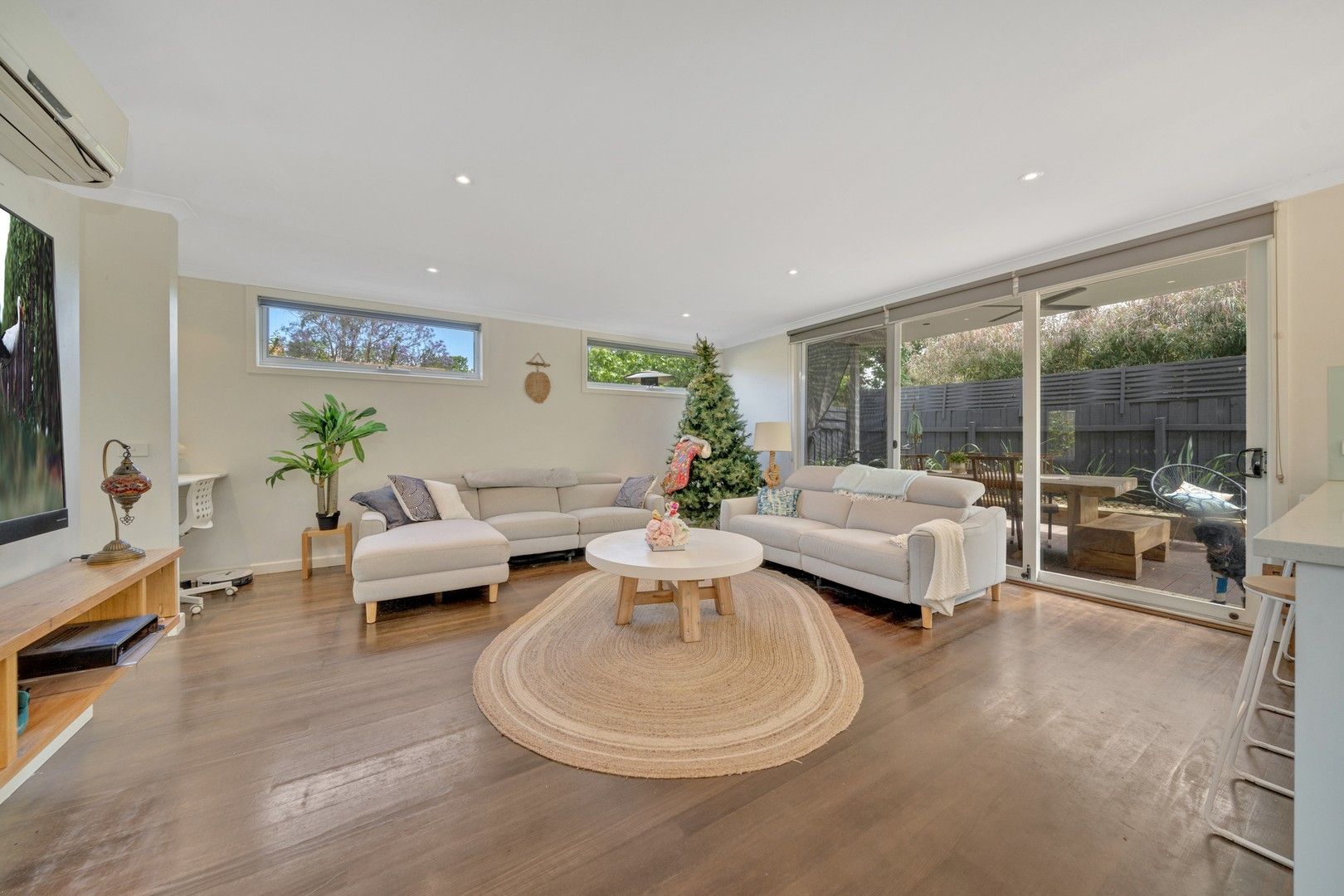 3 bedrooms House in 2/61 White Street PARKDALE VIC, 3195