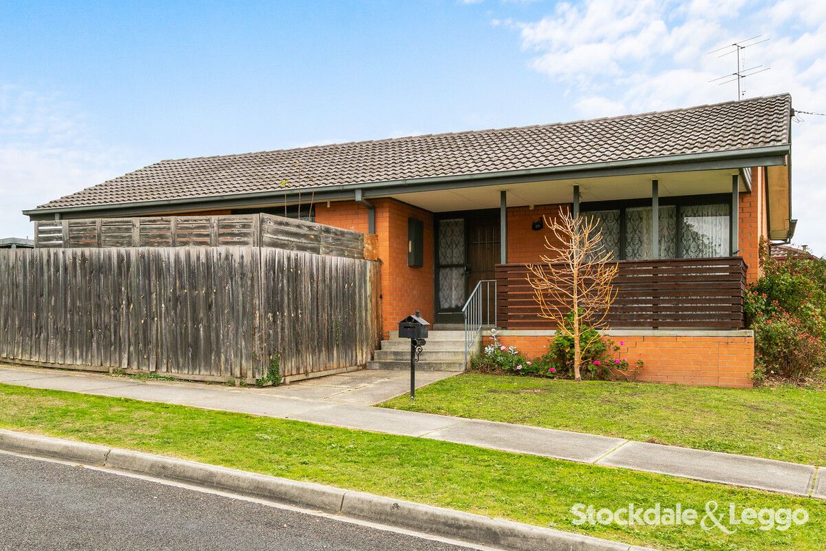 29 Acacia Way, Churchill VIC 3842, Image 2