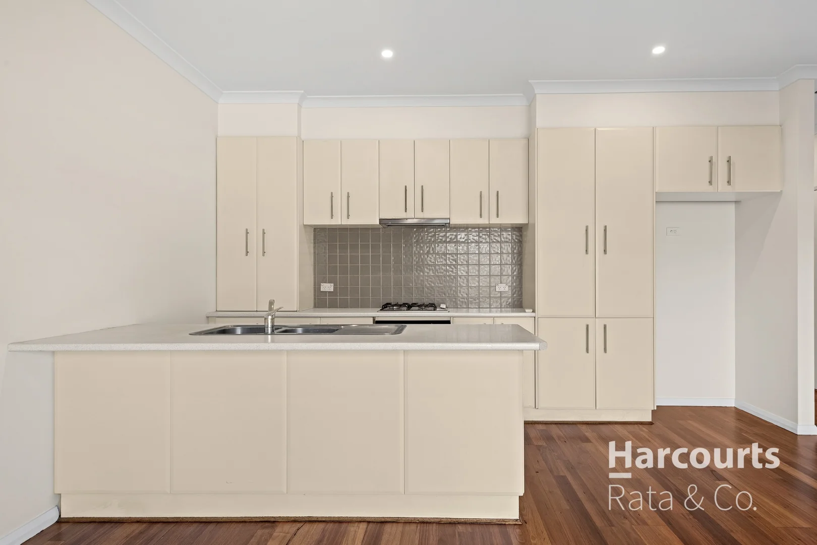 Additional image 2 of 2/36 Wattlebird Crescent, Reservoir VIC 3073