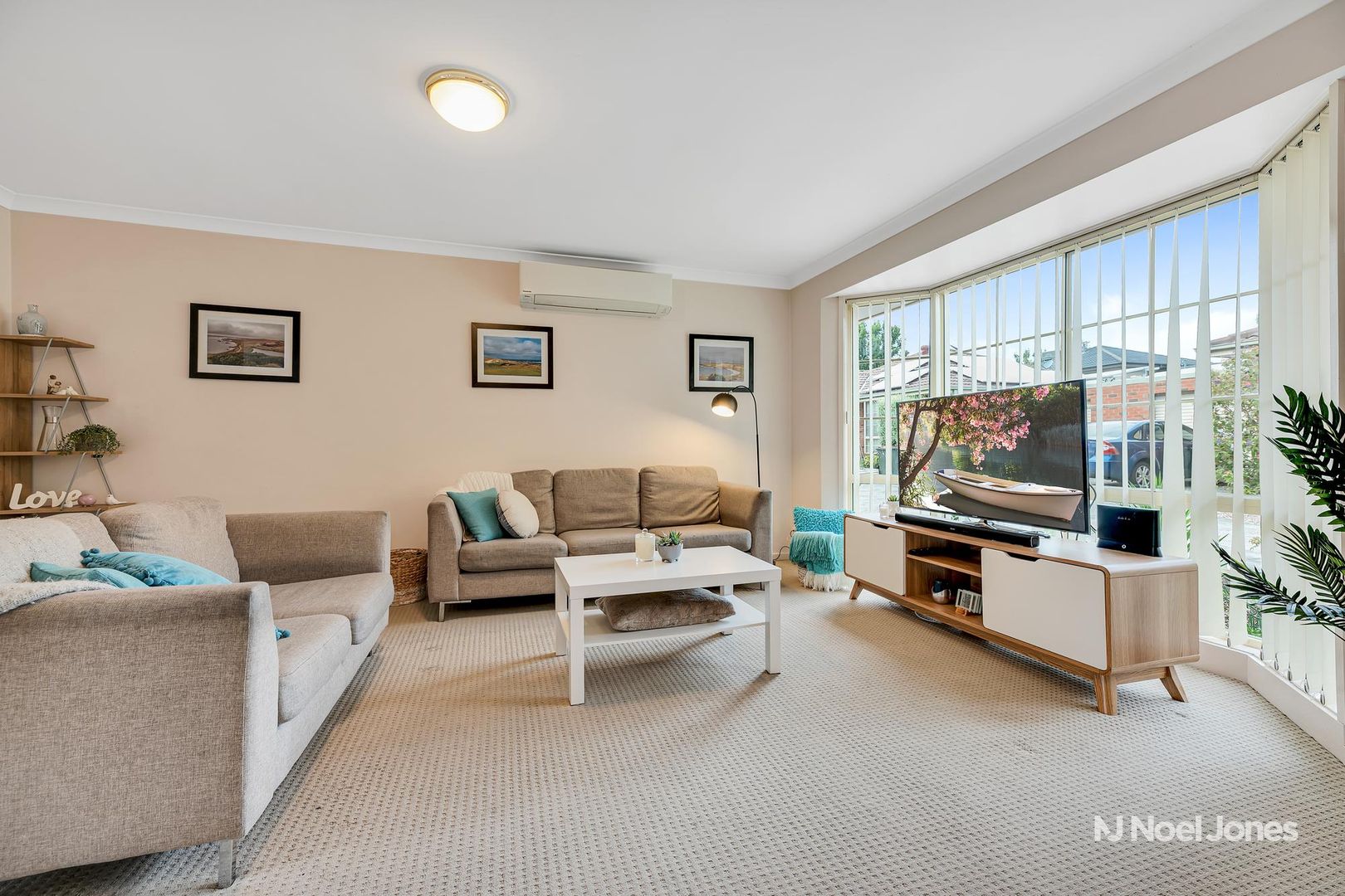 2/12 Karingal Street, Croydon North VIC 3136, Image 1