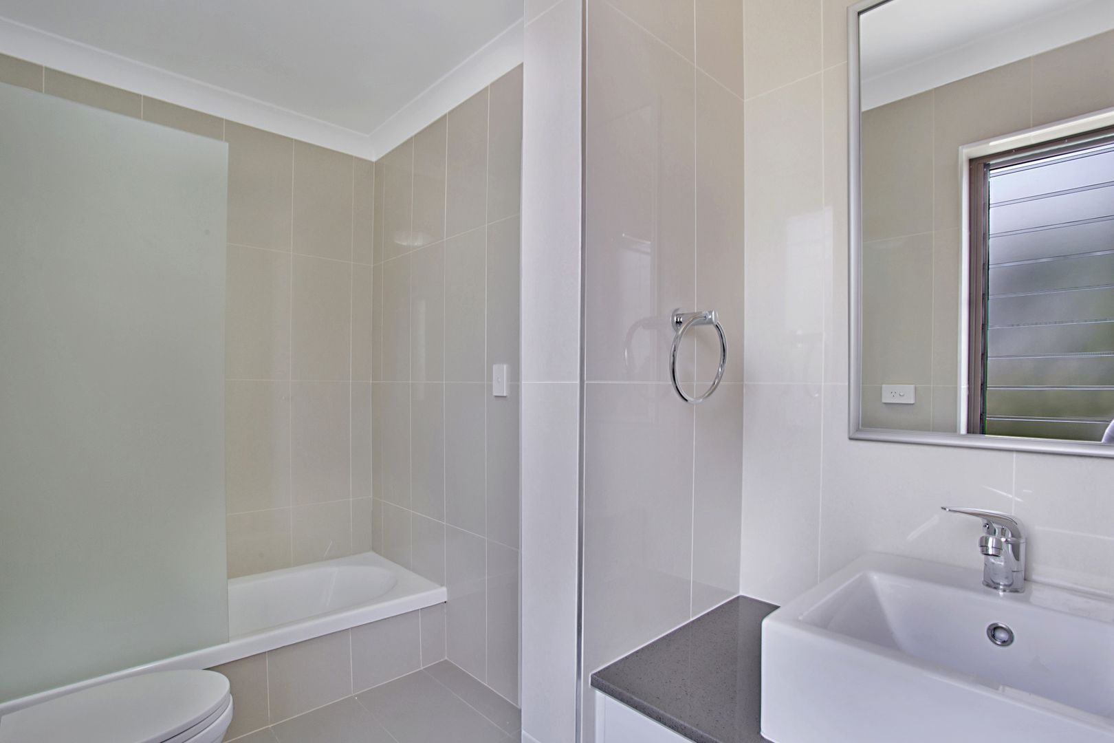 Unit 4/289 Moggill Rd, Indooroopilly QLD 4068, Image 2