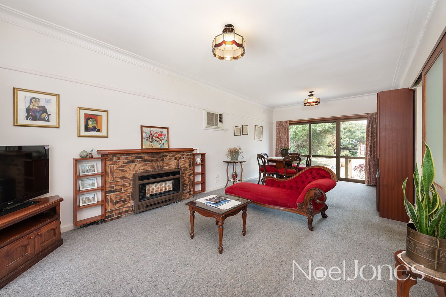 53 Arlington Street, Ringwood VIC 3134, Image 2