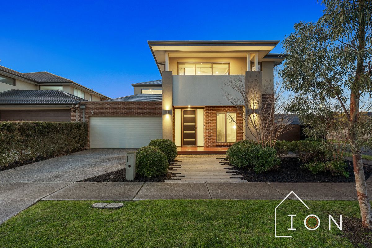 4 bedrooms House in 7 Featherdown Way CLYDE NORTH VIC, 3978