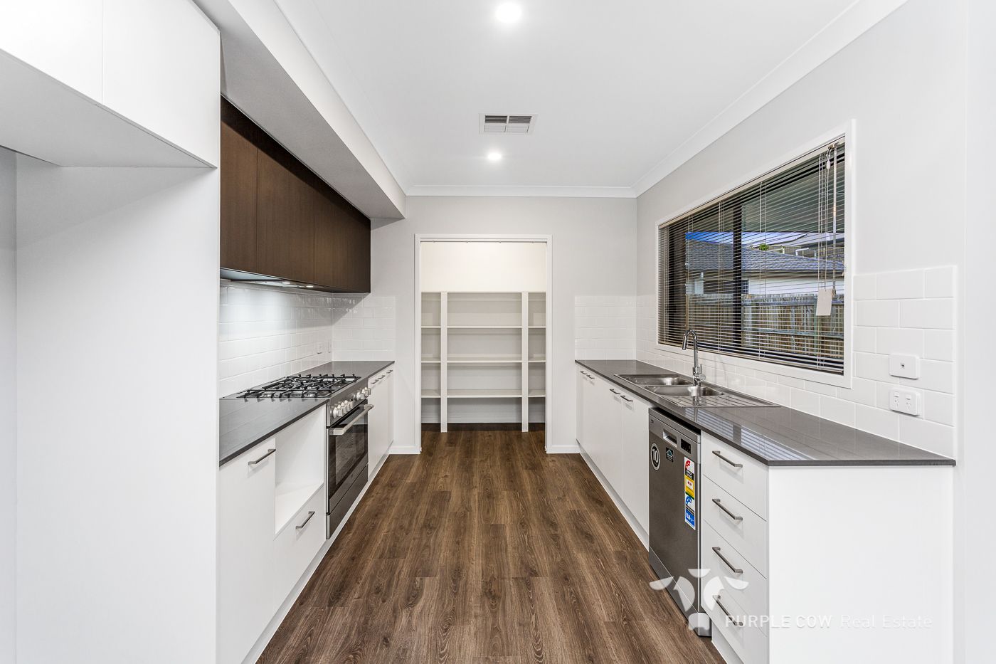 Sold 7 Lady Musgrave Drive, Springfield Lakes QLD 4300 on 16 Jan 2023