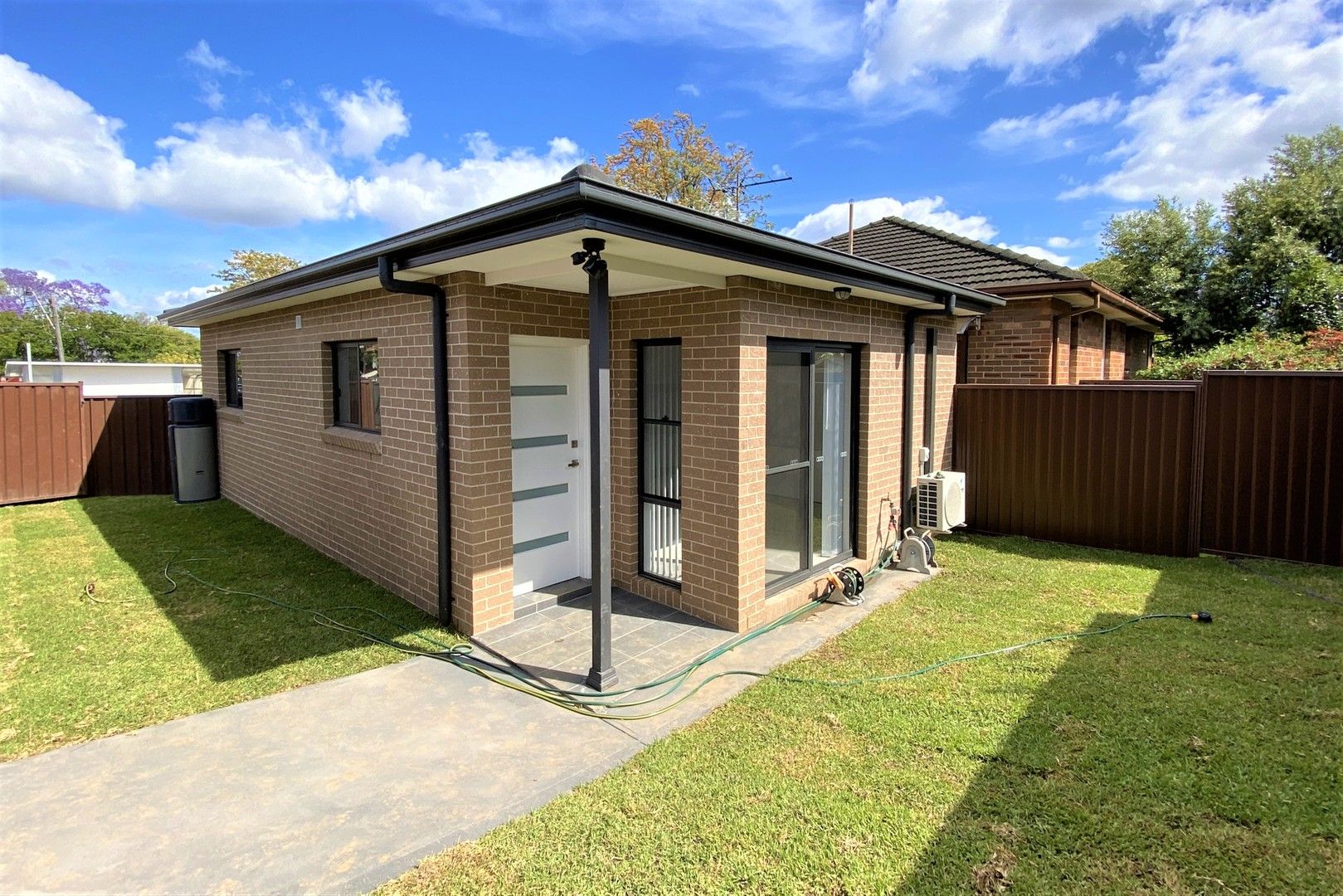 2 bedrooms House in 409B Victoria  Road RYDALMERE NSW, 2116