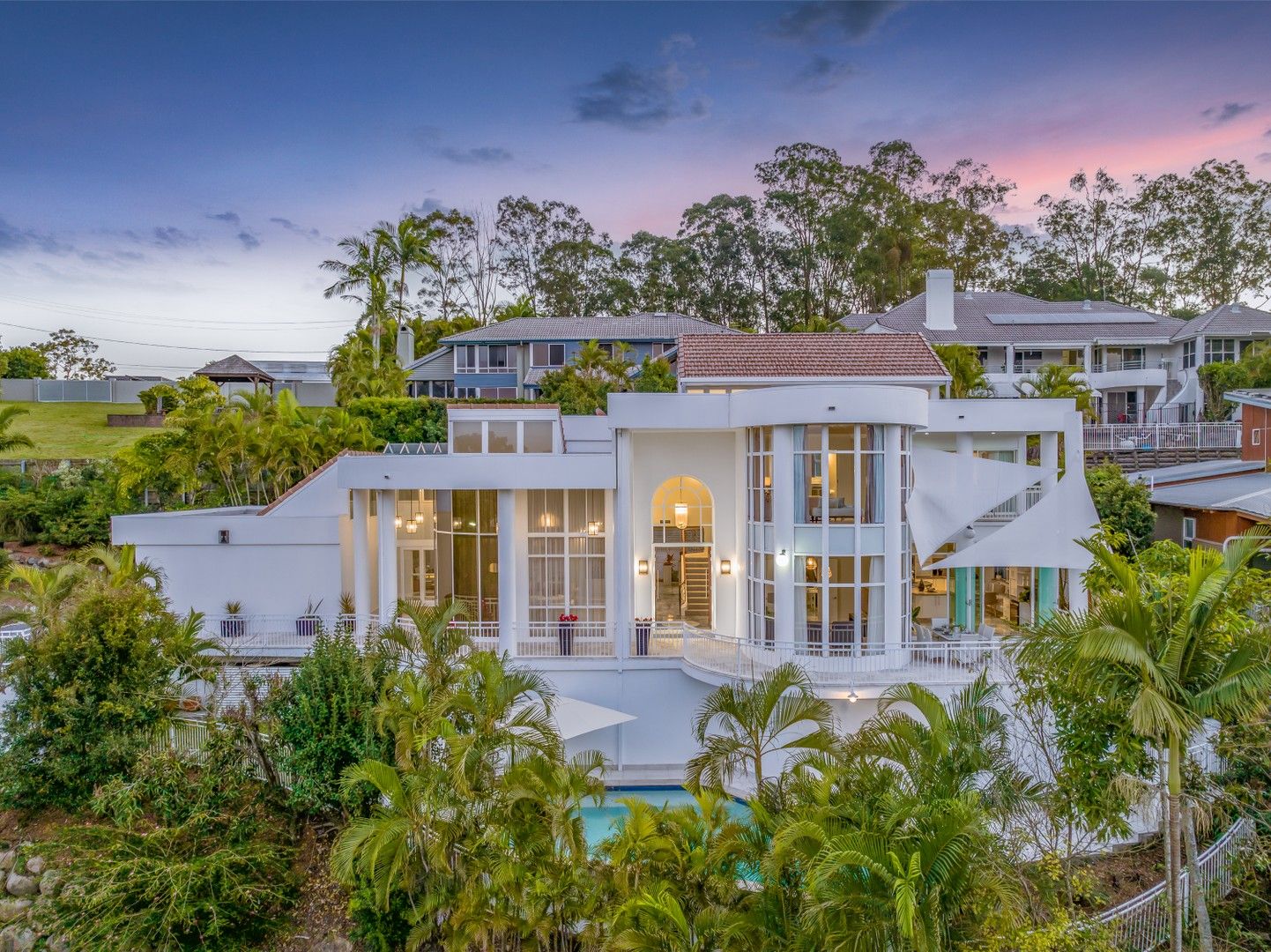 5 bedrooms House in 12 Maculata Drive CHAPEL HILL QLD, 4069