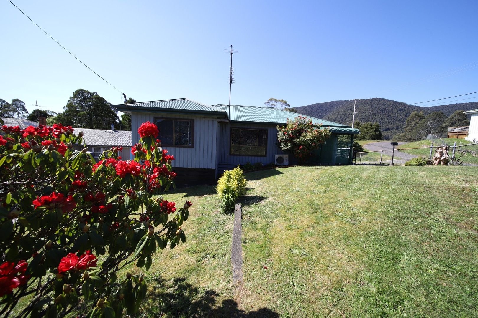 2 Giblin, Rosebery TAS 7470, Image 1