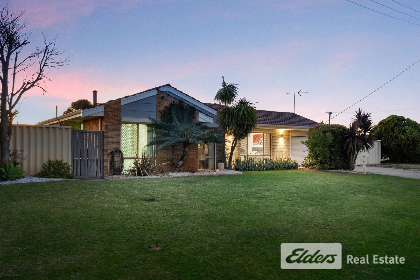 3 bedrooms House in  COOLOONGUP WA, 6168