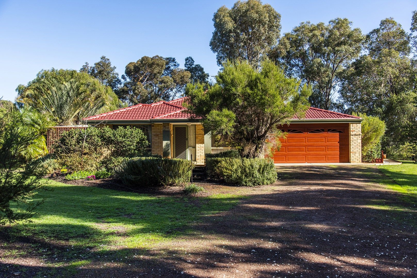 16 Middleton Close, Serpentine WA 6125, Image 0