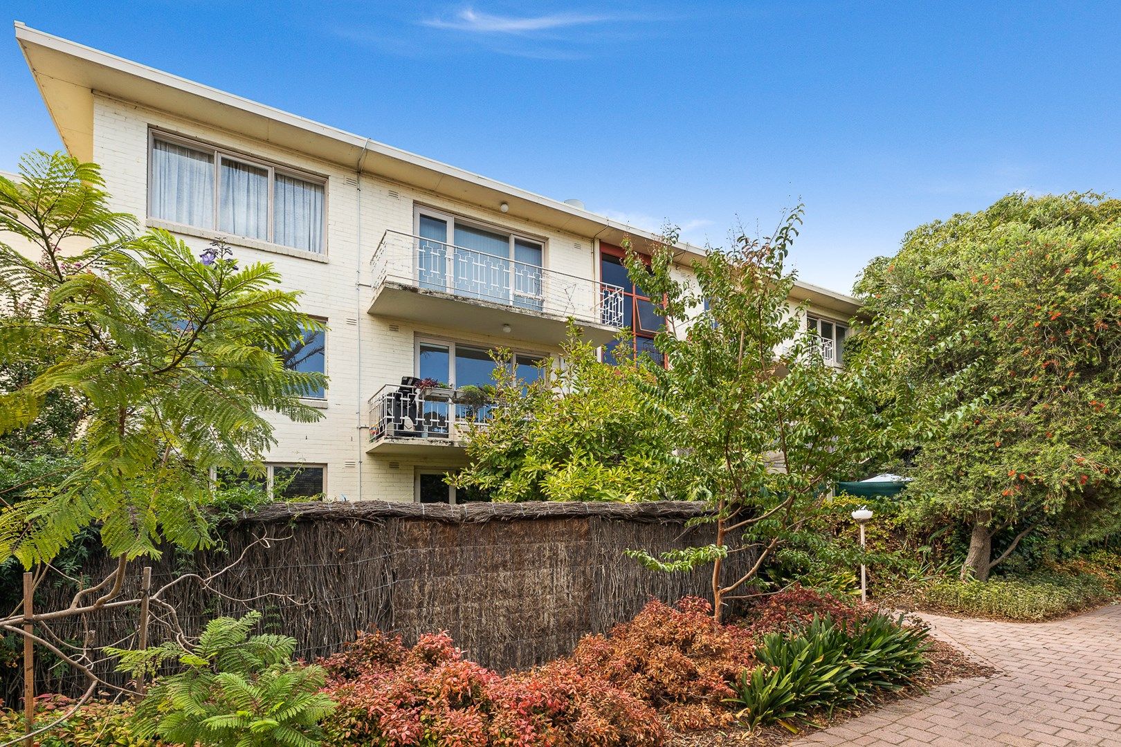 3 bedrooms Apartment / Unit / Flat in 9/311 Carlisle Street BALACLAVA VIC, 3183