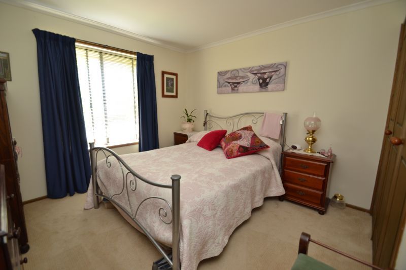 1/3 ARMSTRONG COURT, WANGARATTA VIC 3677, Image 1