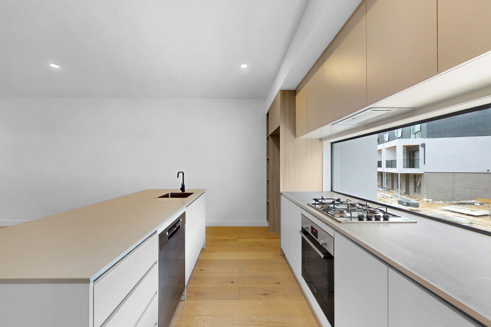 3 bedrooms Townhouse in 9 Casalingo Boulevard MILL PARK VIC, 3082