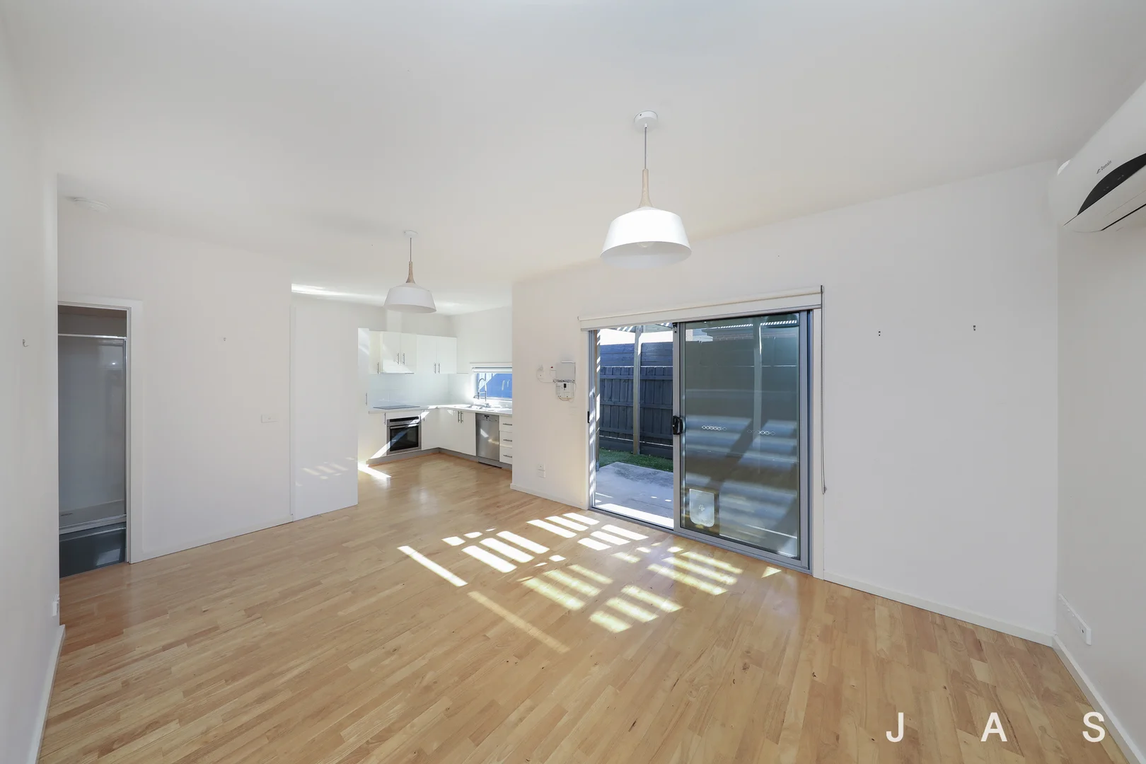 Additional image 2 of 2/27 Edgar St, Kingsville VIC 3012