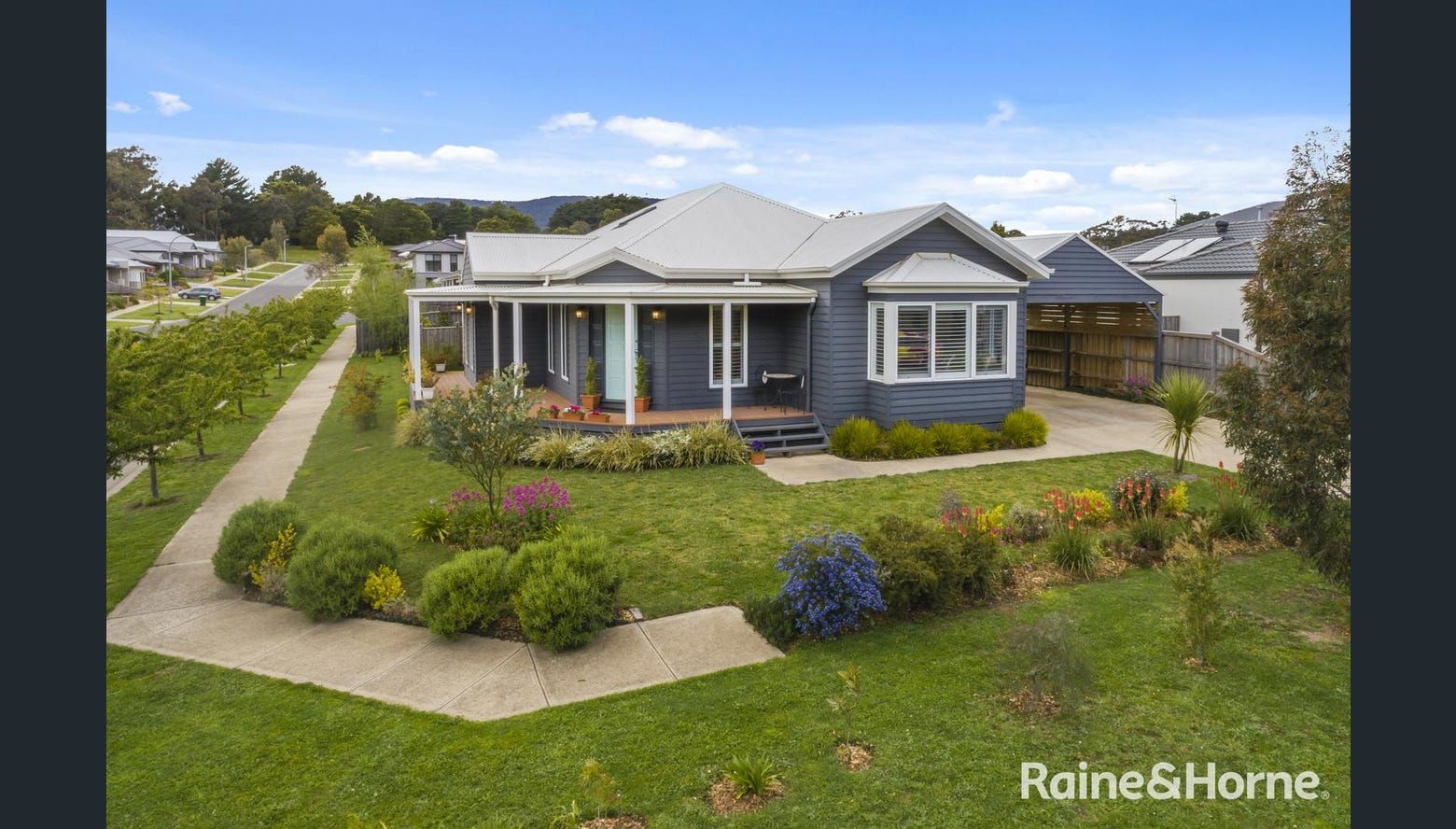 3 bedrooms House in 15 Washington Lane WOODEND VIC, 3442