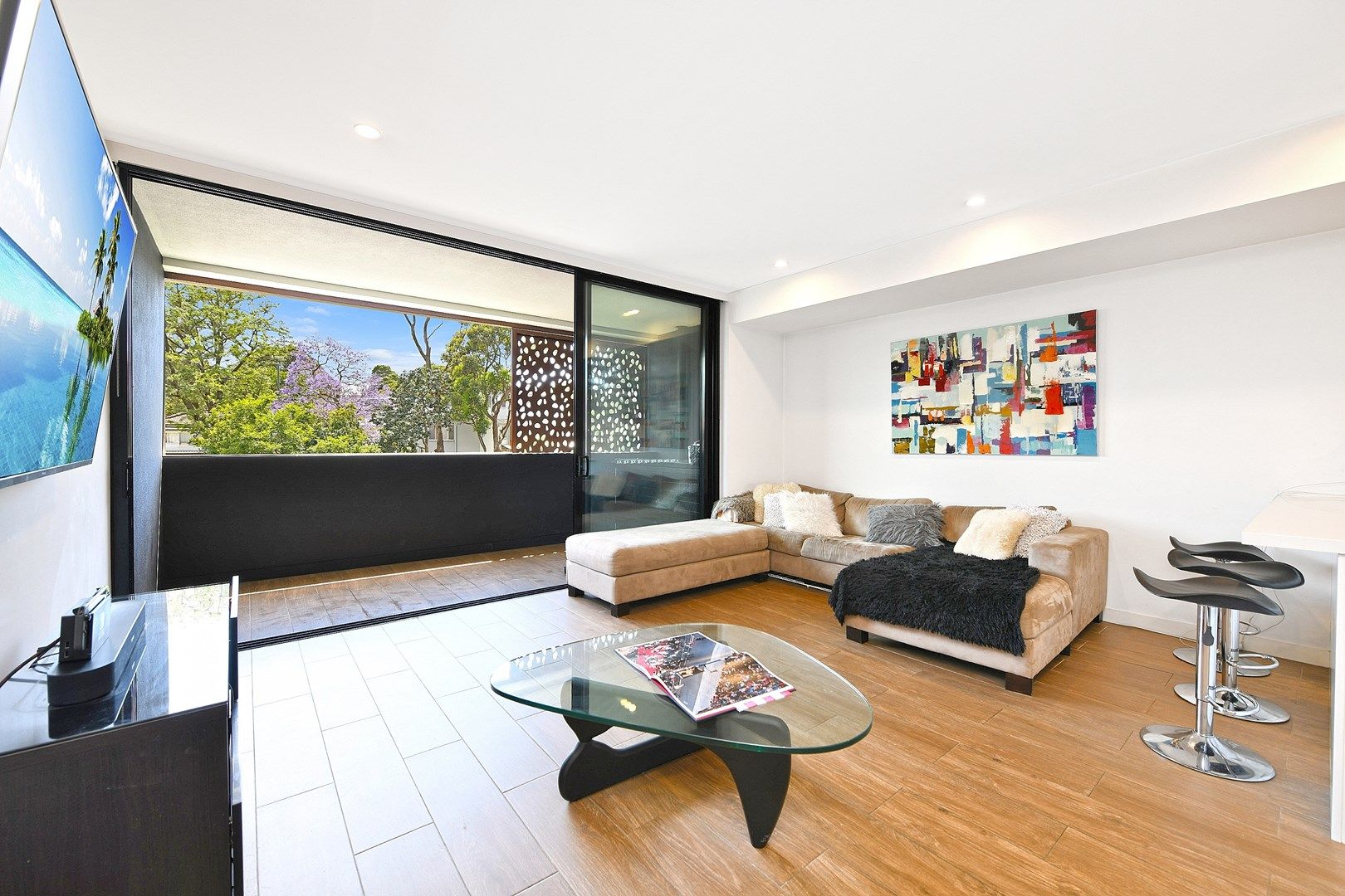 1 bedrooms Apartment / Unit / Flat in 304/5 Birdwood Avenue LANE COVE NSW, 2066