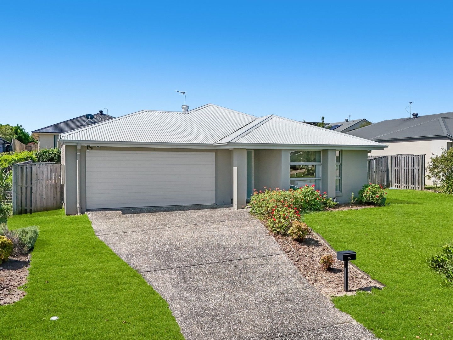 4 bedrooms House in 15 Cypress Circuit COOMERA QLD, 4209