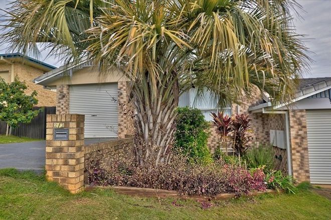 Picture of 2/3 Kingfisher Place, GOONELLABAH NSW 2480