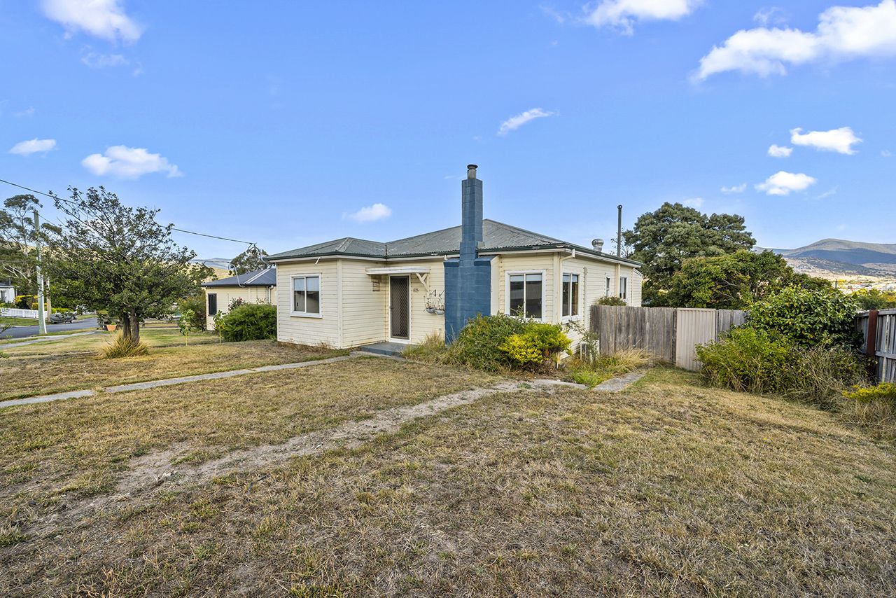 2 bedrooms House in 89 North Crescent NEW NORFOLK TAS, 7140