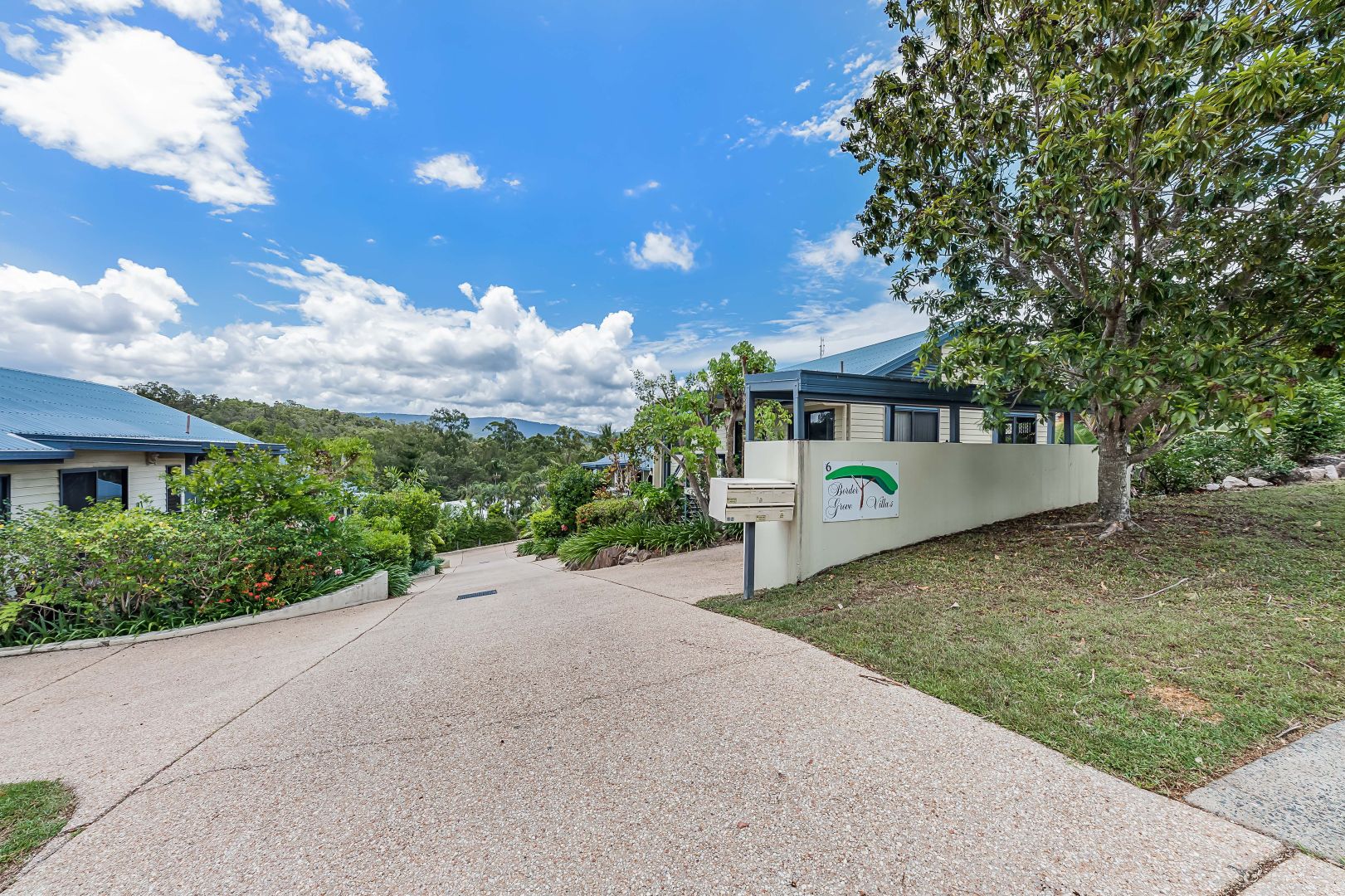 1/6 Border Drive, Cannonvale QLD 4802, Image 2