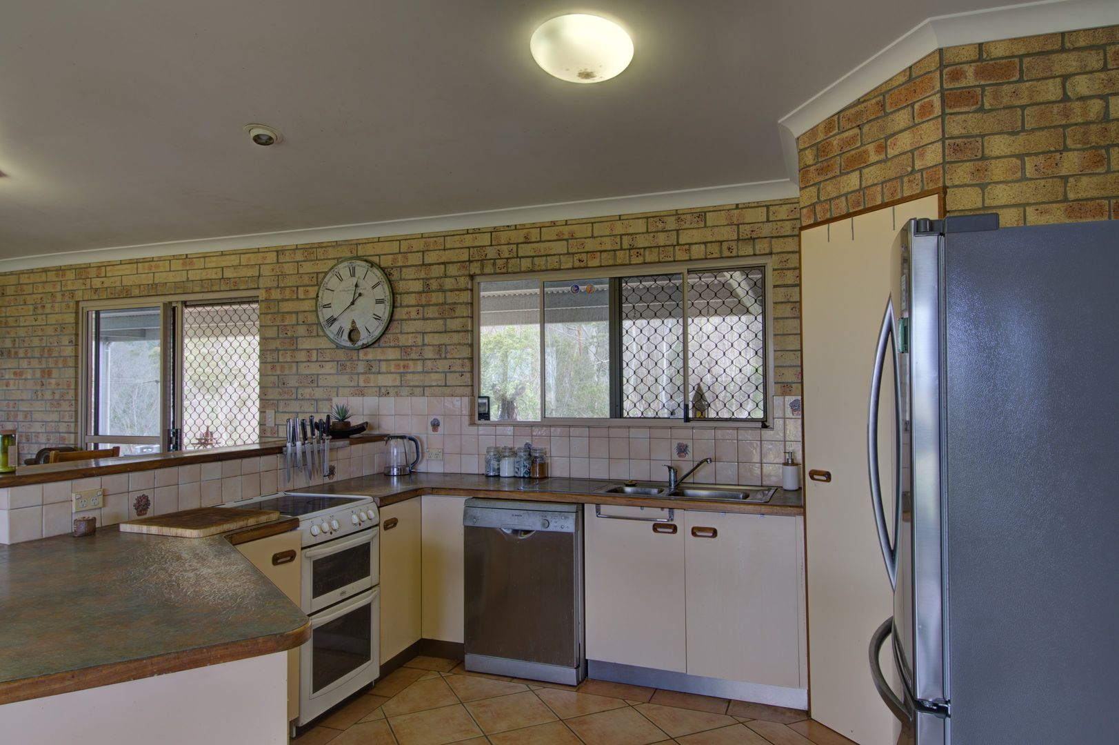 1041 Dalrymple Road, Dalrymple Heights QLD 4757, Image 2
