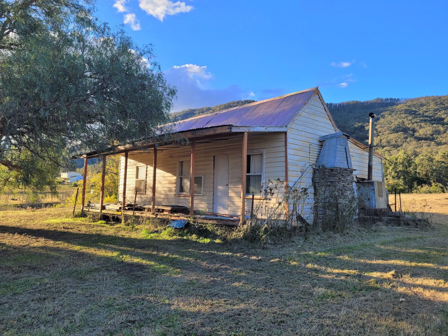 1 bedrooms House in 31 Hospital Hill Road ARALUEN NSW, 2622