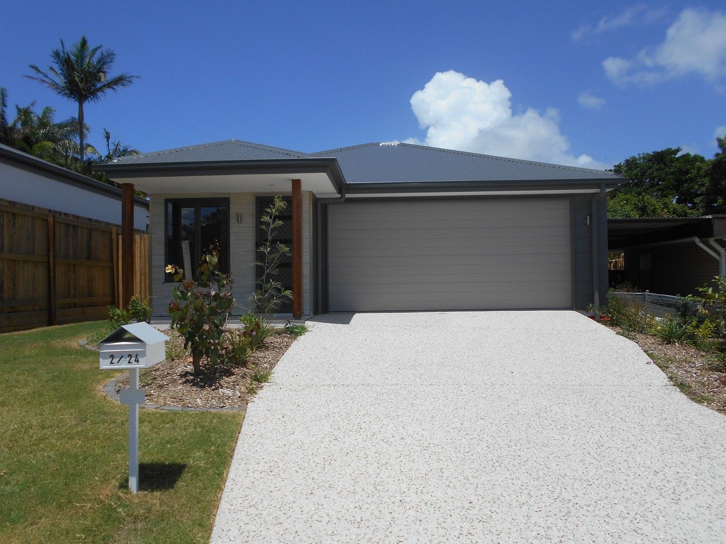 4 bedrooms House in 24A Rossinton Street BIRKDALE QLD, 4159