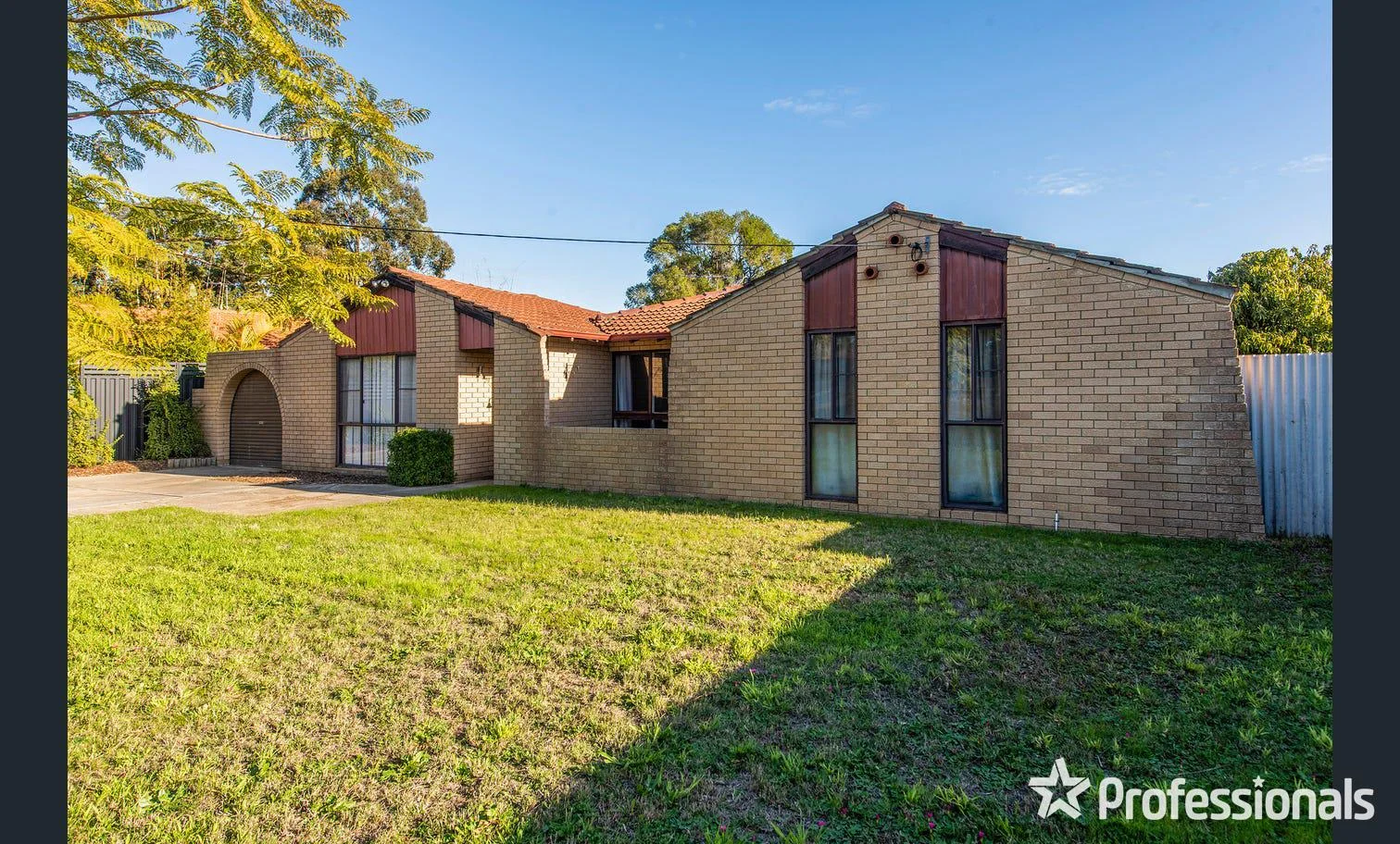 37 Cypress Road, Forrestfield WA 6058