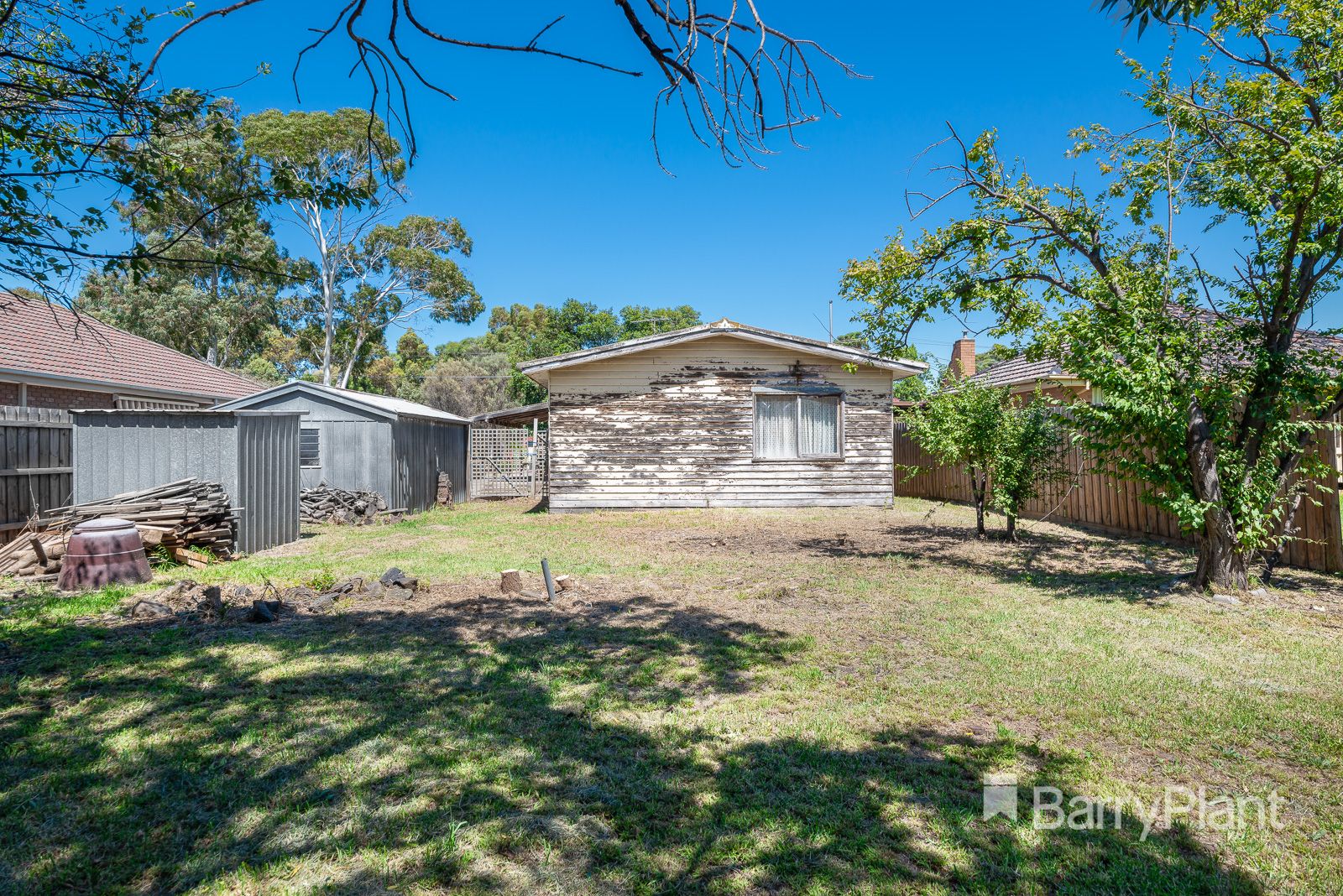 16 Hillcrest Road, Glenroy VIC 3046, Image 2