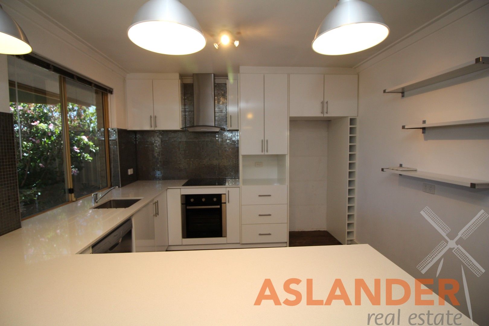 3 bedrooms Villa in 5/187 Coode Street COMO WA, 6152