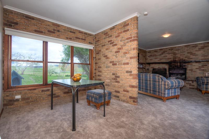 33 Langs Lane, Lancefield VIC 3435, Image 2