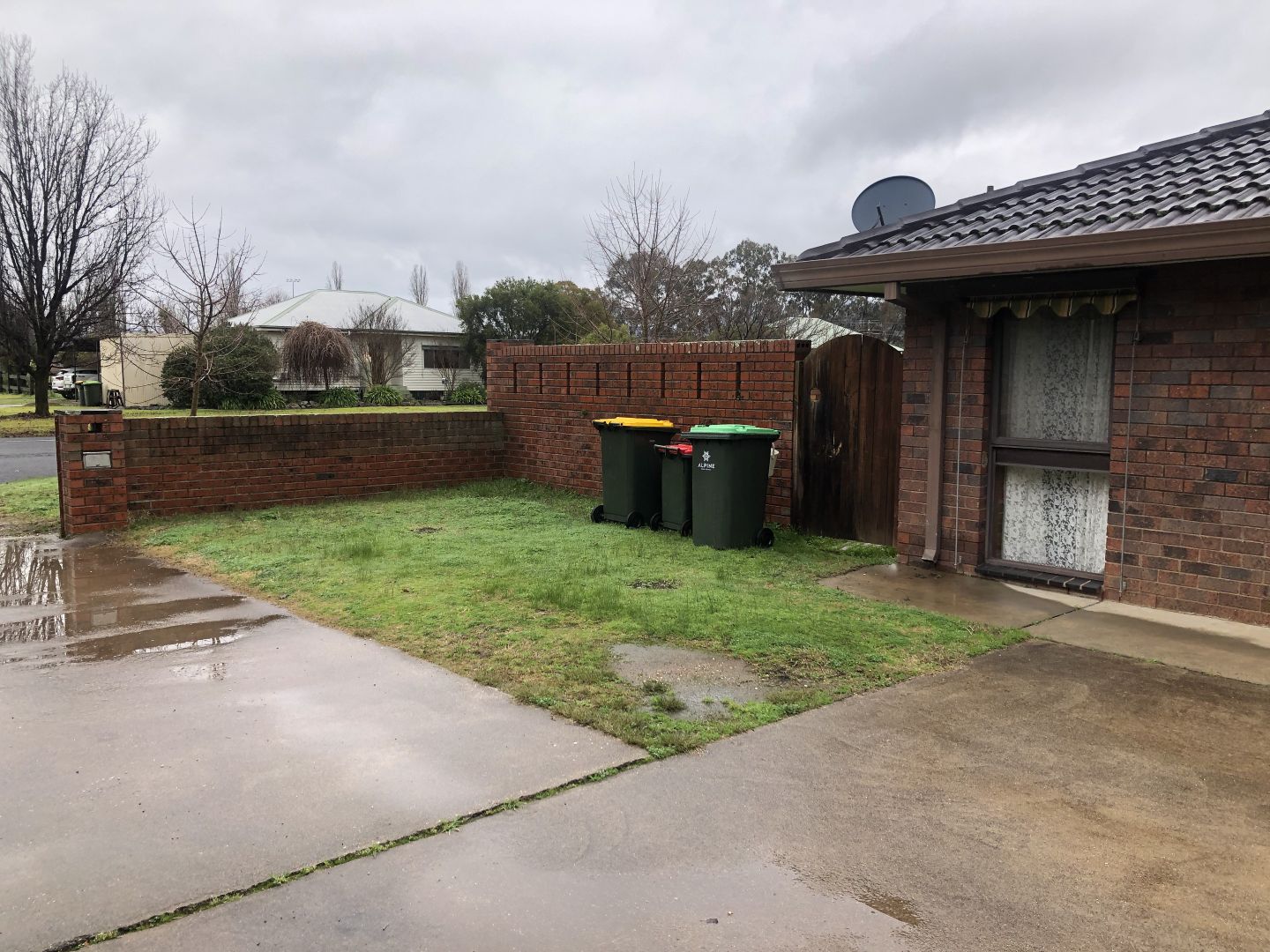 2/35 Standish Street, Myrtleford VIC 3737 House For Rent 300 Domain