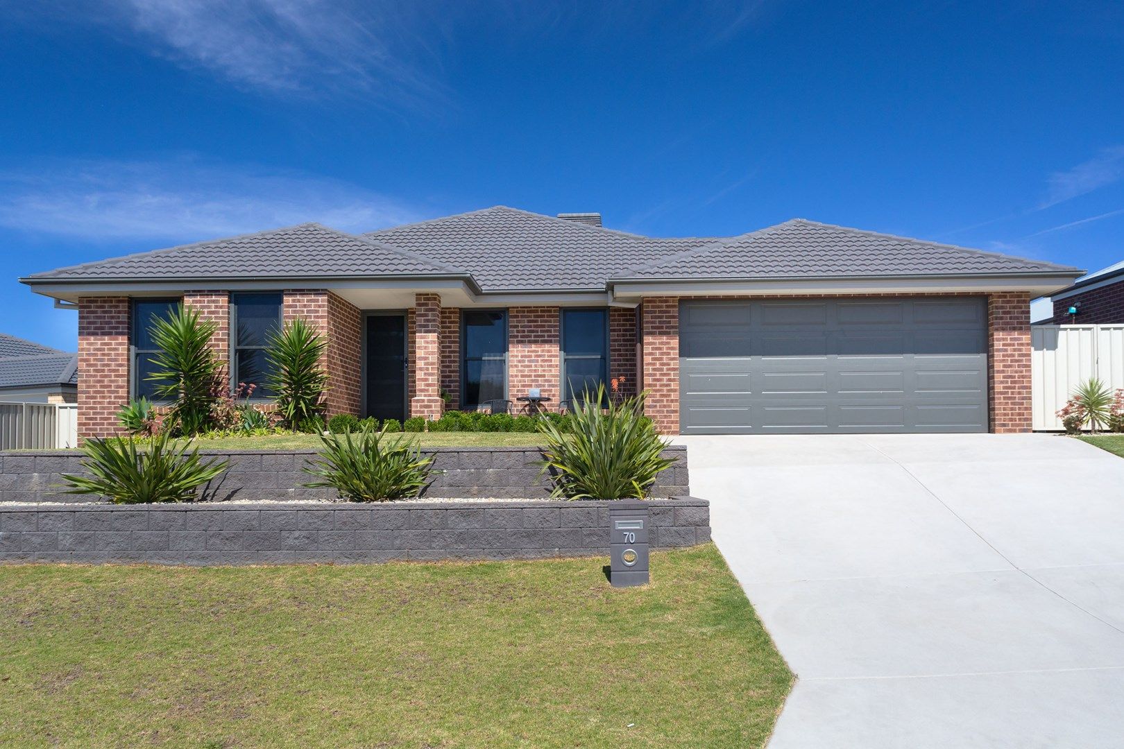 70 Lawson Circuit, Lavington NSW 2641, Image 0