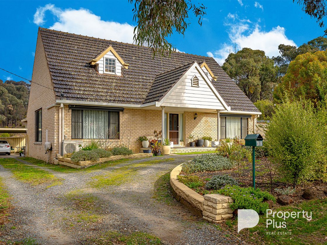 4 bedrooms House in 49 Emmett Street GOLDEN SQUARE VIC, 3555