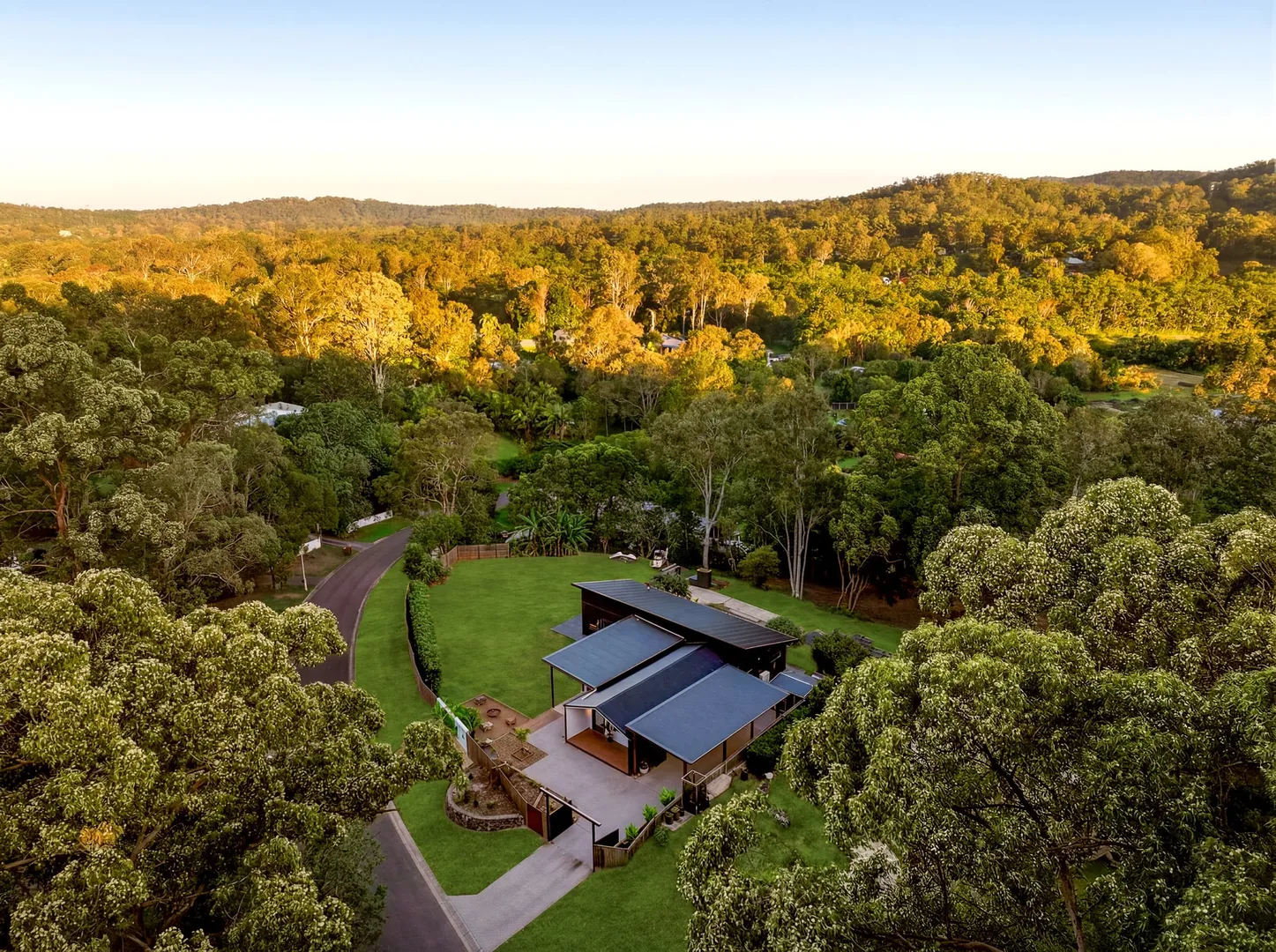 Contemporary Hinterland Living at Its Finest, Elevated Valley Views Included - View 2