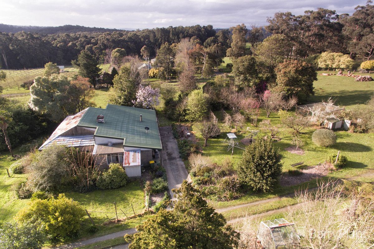 155 Belgrave Gembrook Road, Cockatoo VIC 3781, Image 2