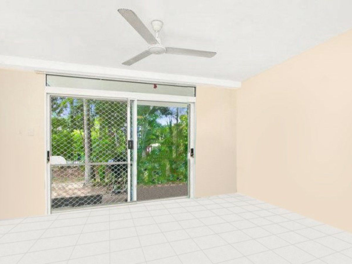 30/1-19 Poinciana Street, Holloways Beach QLD 4878, Image 1