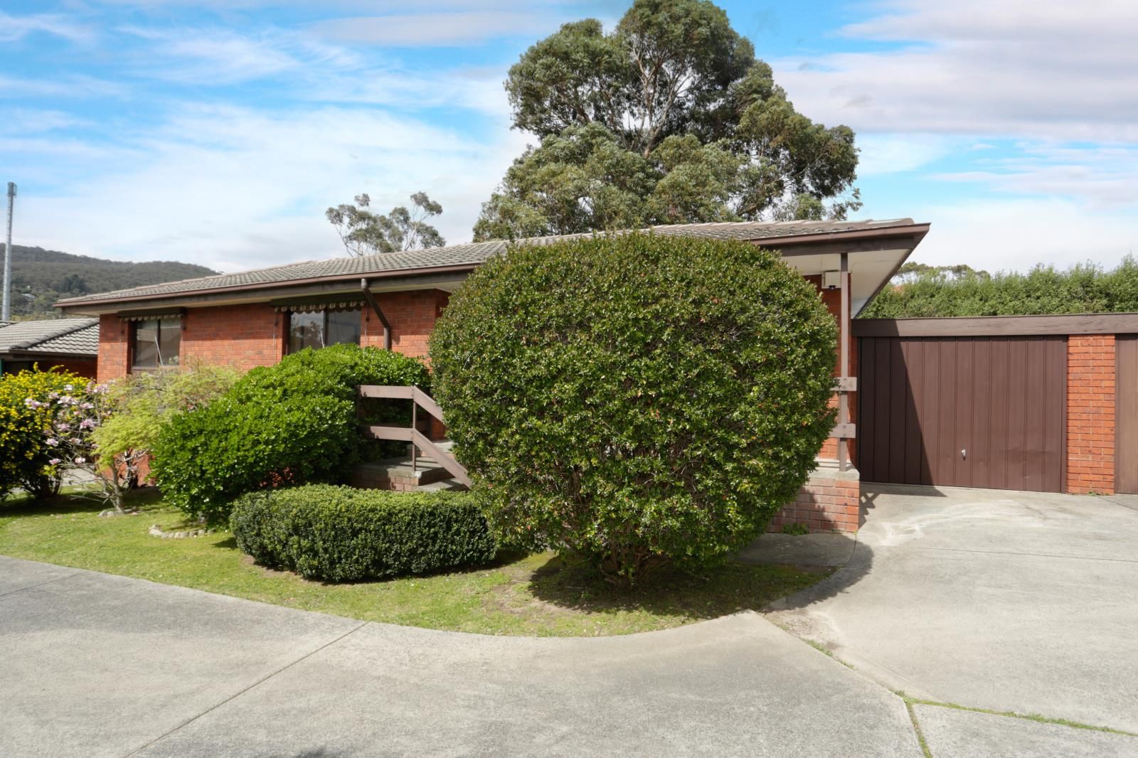 4/8 Francis Crescent, Ferntree Gully Property History & Address Research Domain