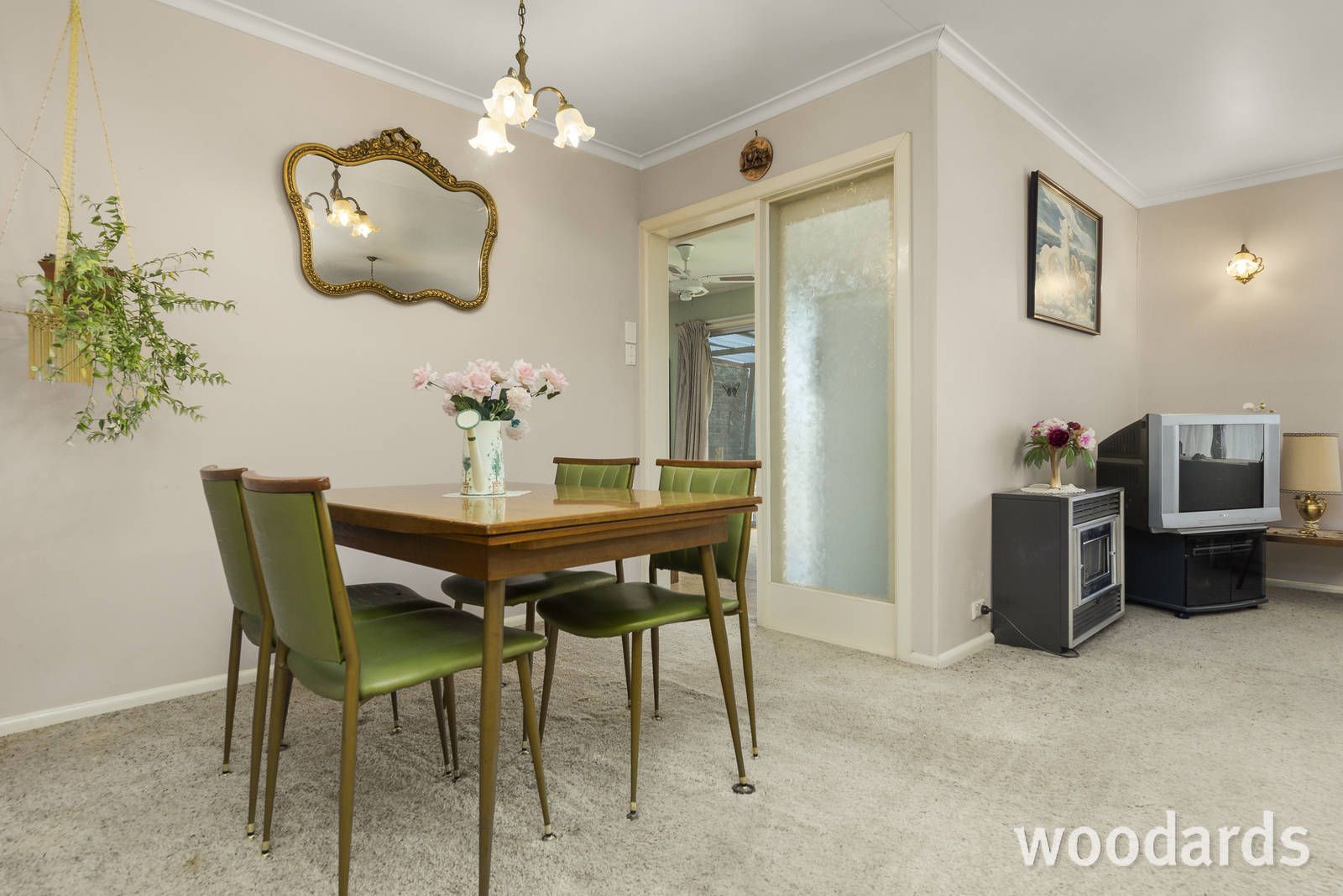 25 Pasadena Crescent, Bentleigh East VIC 3165, Image 2