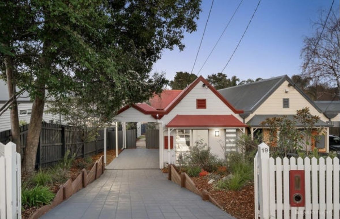 3 bedrooms House in 19 Ford Street RINGWOOD VIC, 3134