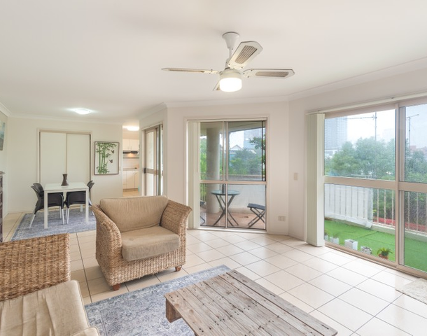 7/25 Lather Street, Southport QLD 4215