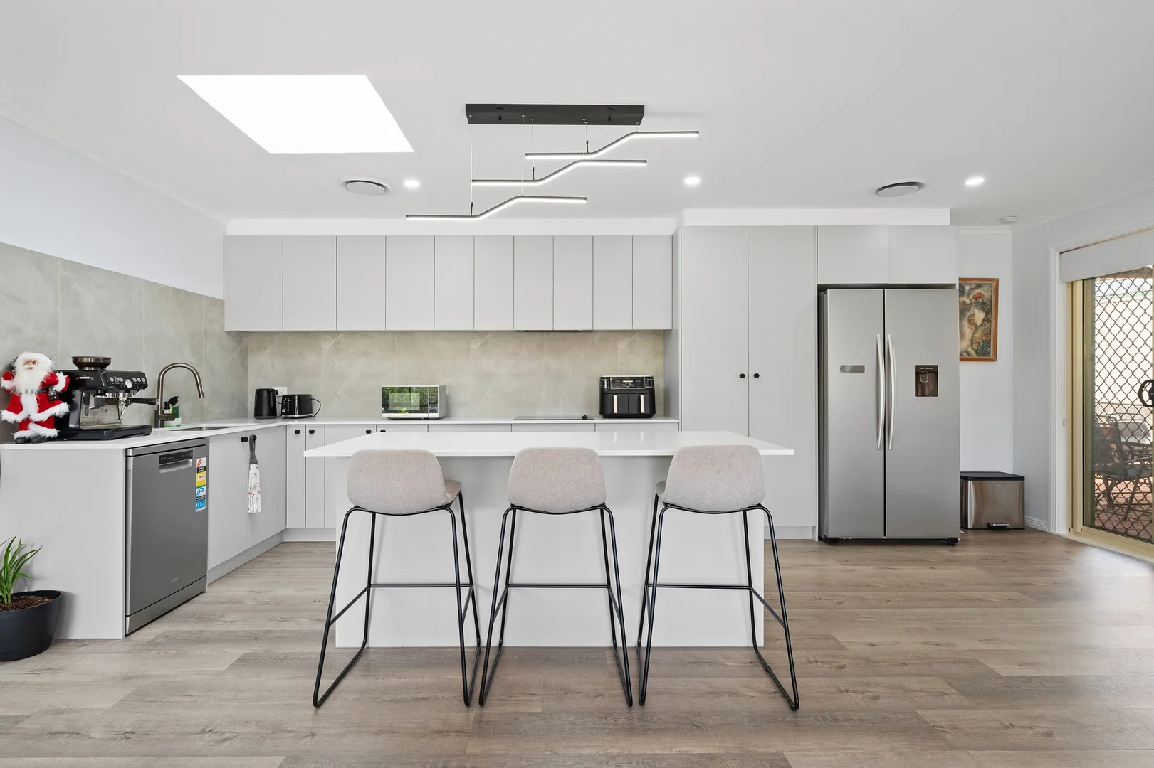 Additional image 9 of 10A Hansen Circuit, Isaacs ACT 2607