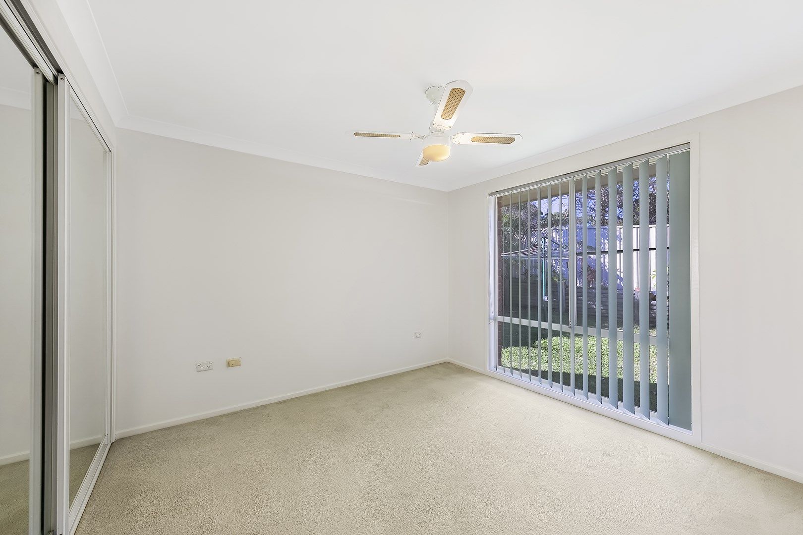 2/10 Bolton Street, Bateau Bay NSW 2261, Image 2