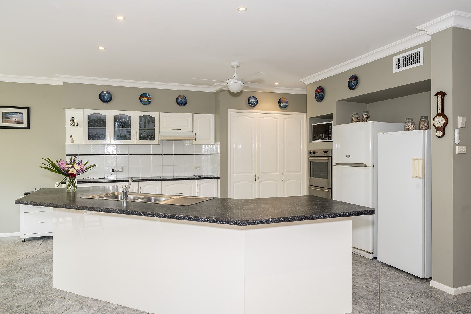 17 Driftwood Close, Caves Beach NSW 2281, Image 2