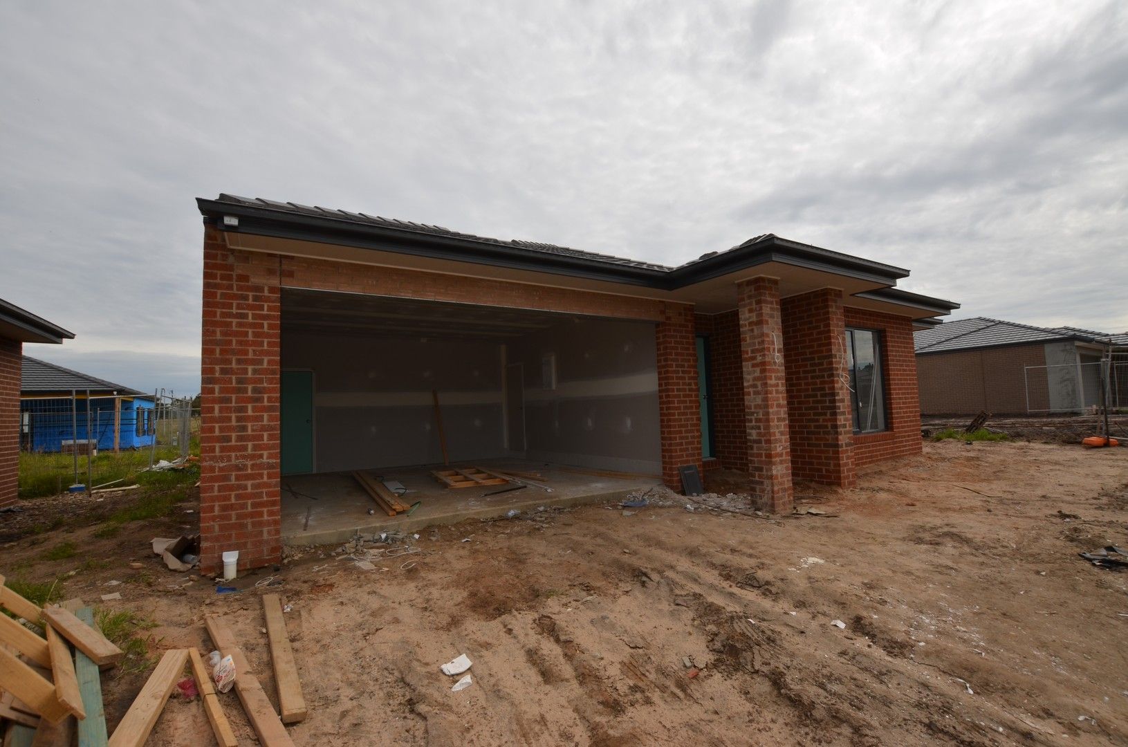 4 bedrooms House in 18 Bourbon Street CRANBOURNE EAST VIC, 3977