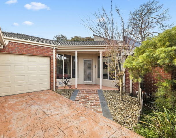 2/12 Norma Crescent South, Knoxfield VIC 3180