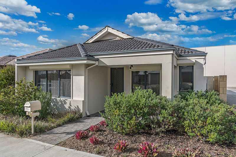 4 bedrooms House in 59 Makybe Drive BALDIVIS WA, 6171