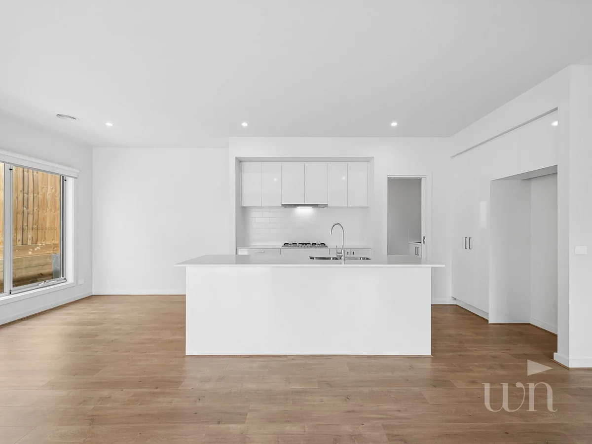 Additional image 2 of 37 Guelph Street, Somerville VIC 3912