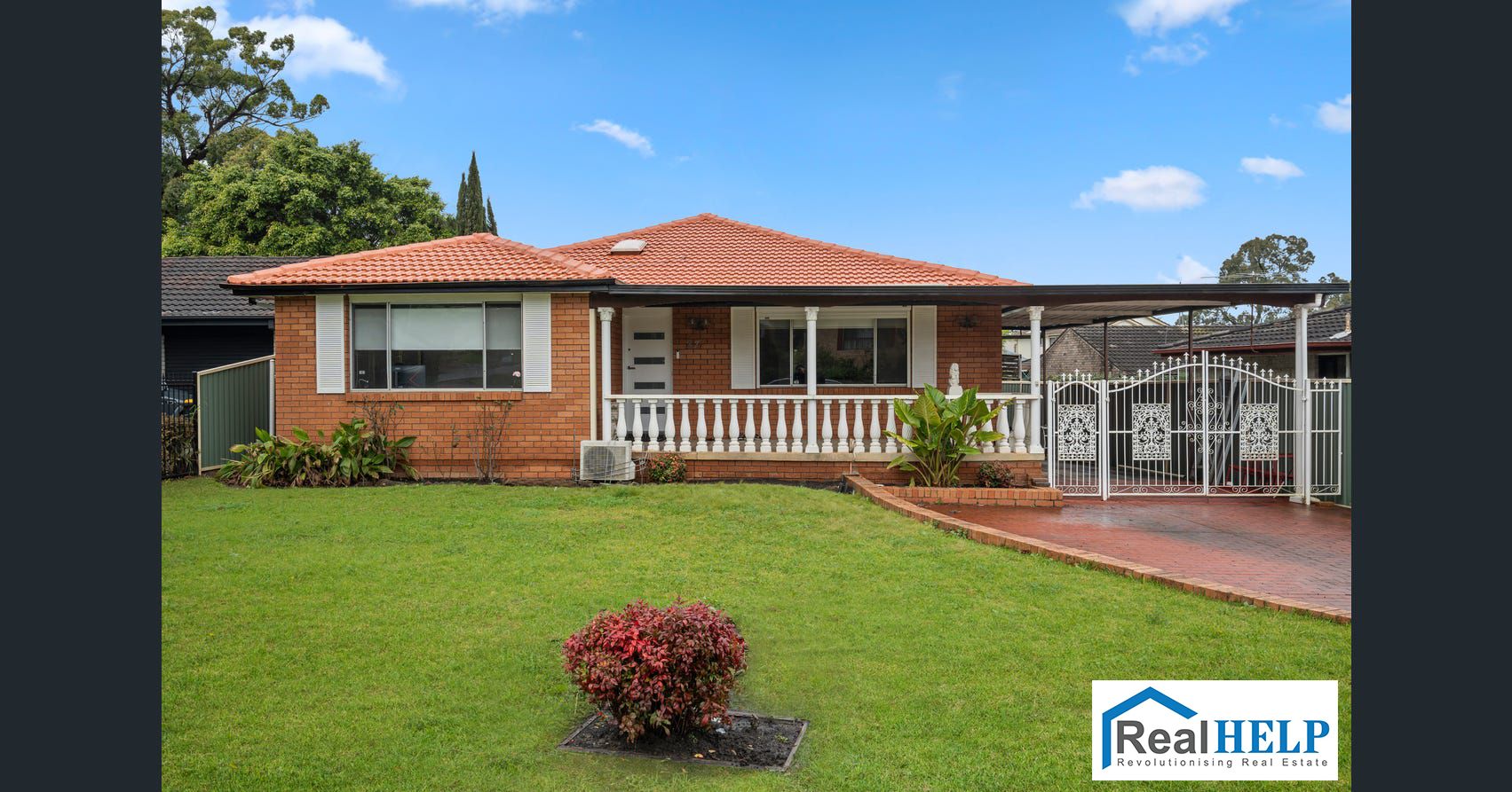 4 bedrooms House in 27 Narrabri Street QUAKERS HILL NSW, 2763
