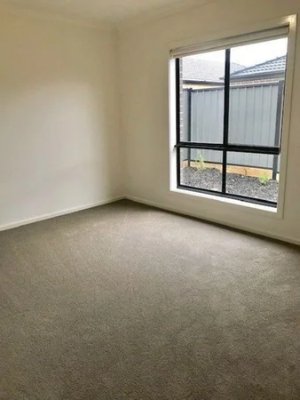 Additional image 10 of 4 Tora Crescent, Fraser Rise VIC 3336