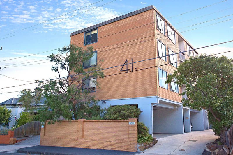 2 bedrooms Apartment / Unit / Flat in 2/41 Fenwick Street CLIFTON HILL VIC, 3068